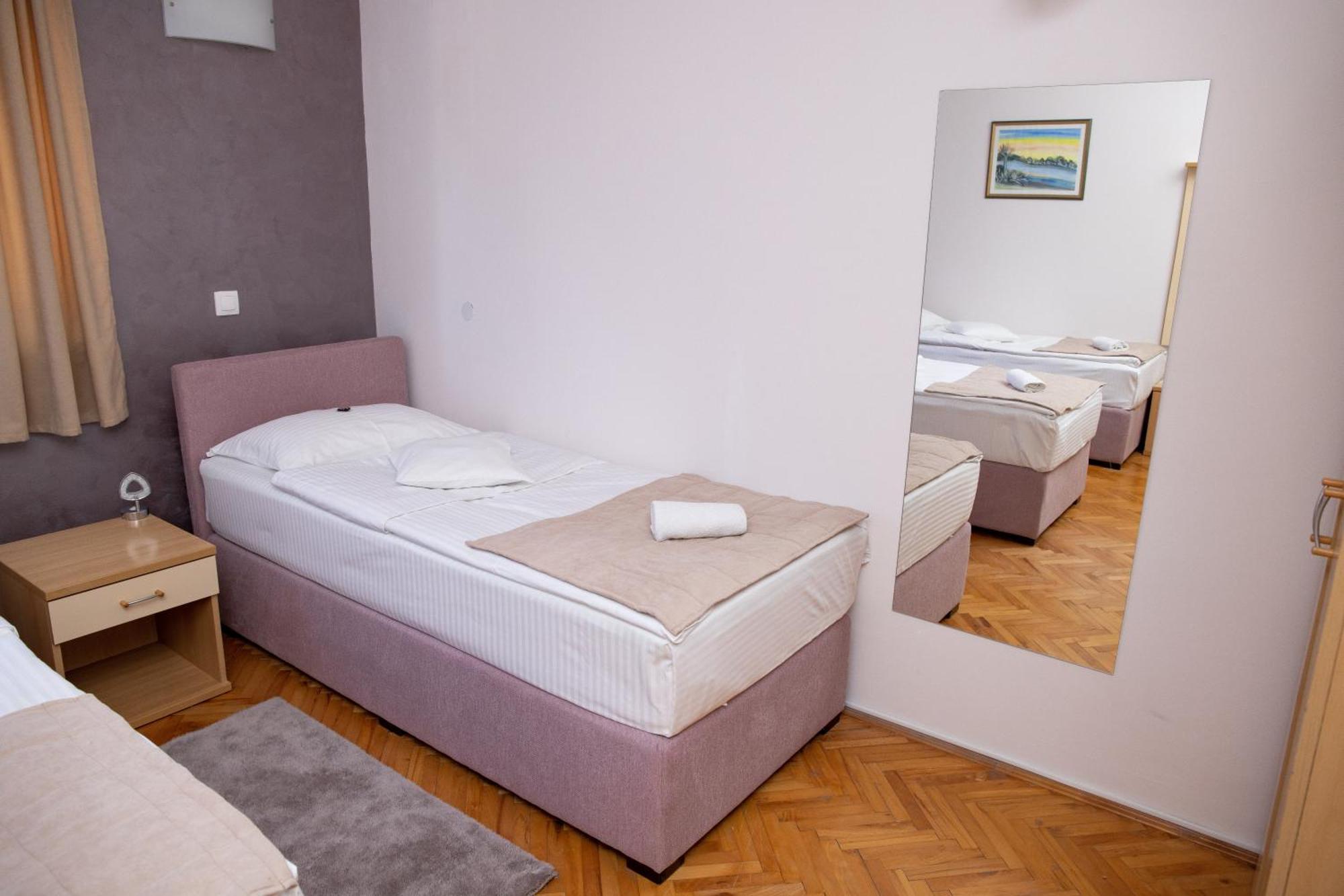Motel New Sanatron Bosanski Novi Exterior photo