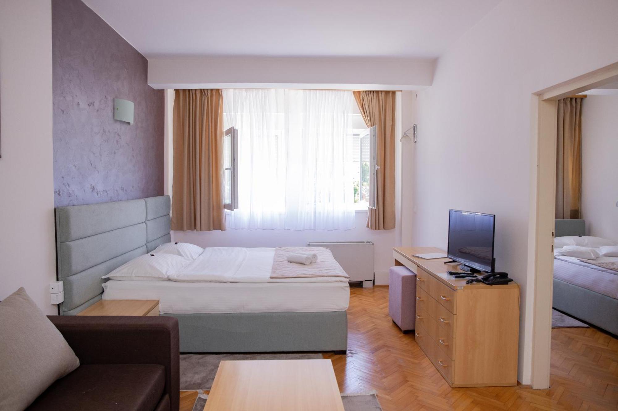 Motel New Sanatron Bosanski Novi Exterior photo